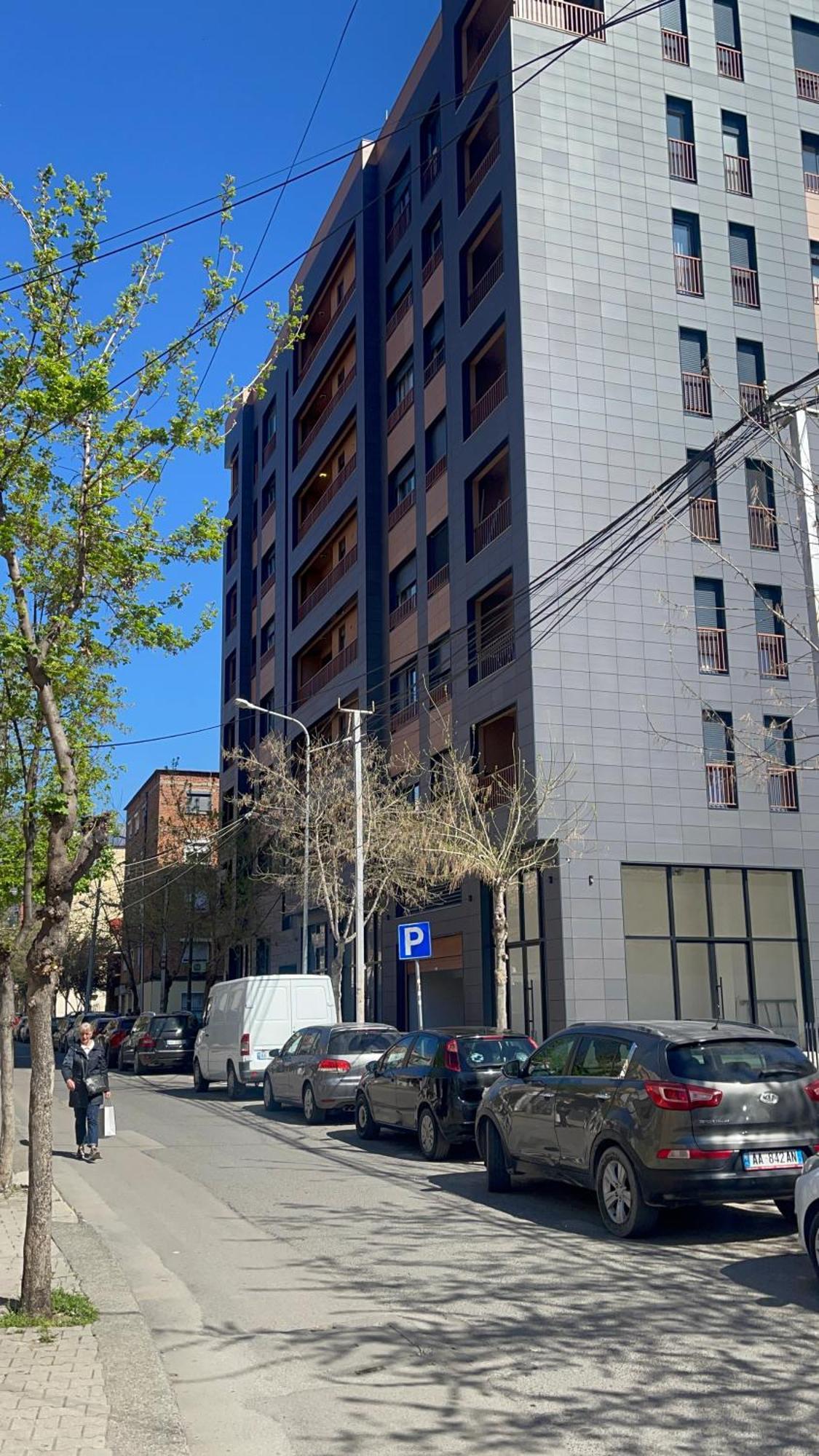 New Bazaar, Grand Apartment 地拉那 外观 照片