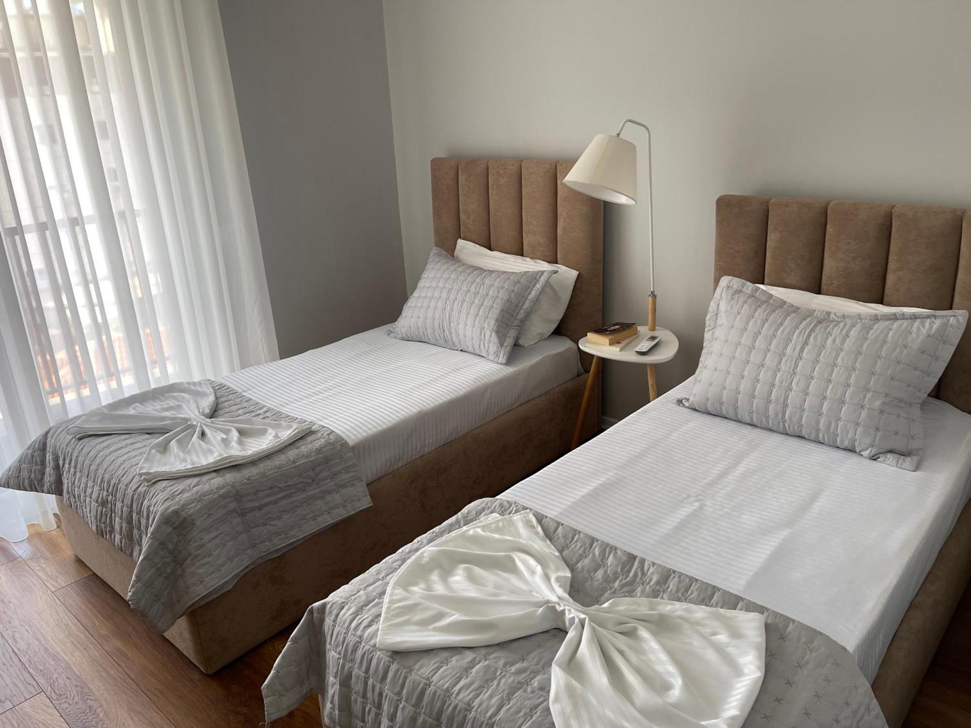 New Bazaar, Grand Apartment 地拉那 外观 照片