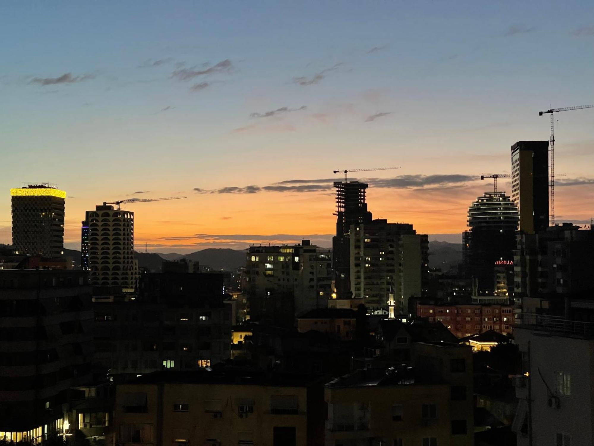 New Bazaar, Grand Apartment 地拉那 外观 照片
